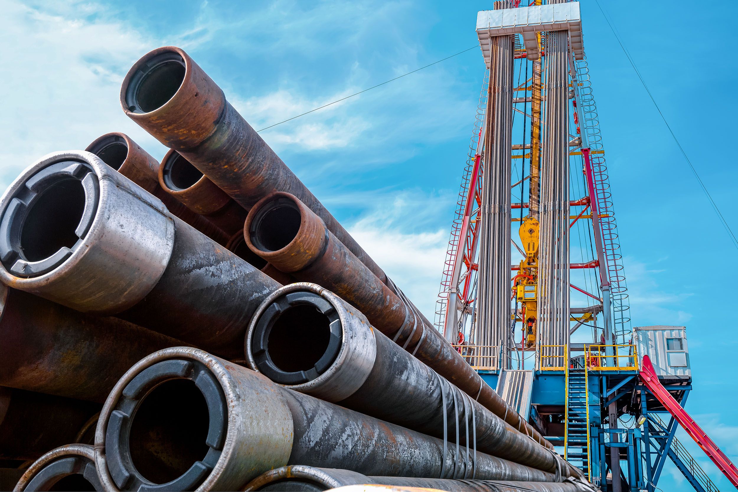 Pipeline und Bohrgeräte der Öl- und Gasindustrie in einem industriellen Setting